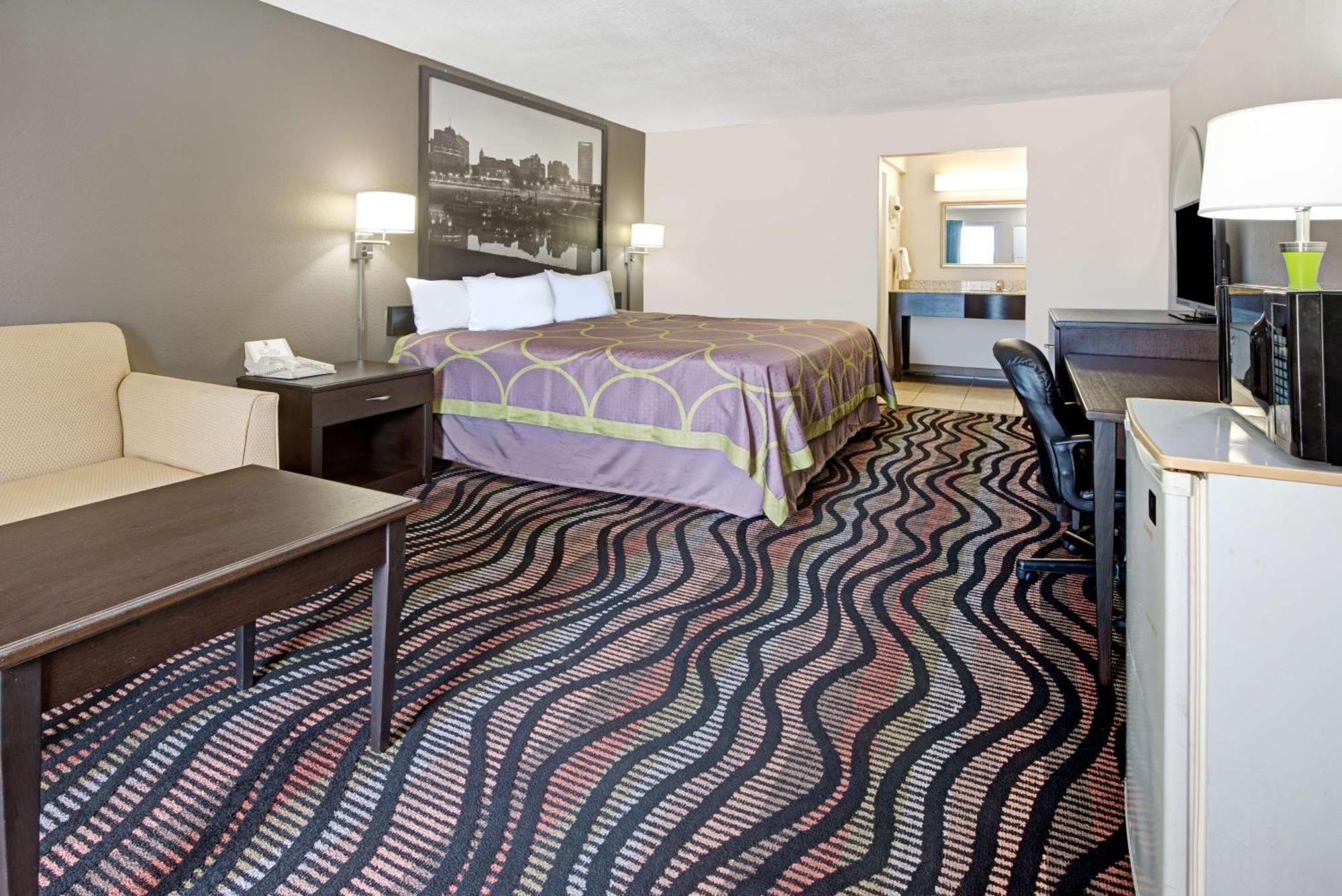 Super 8 By Wyndham Lakeland Exterior photo